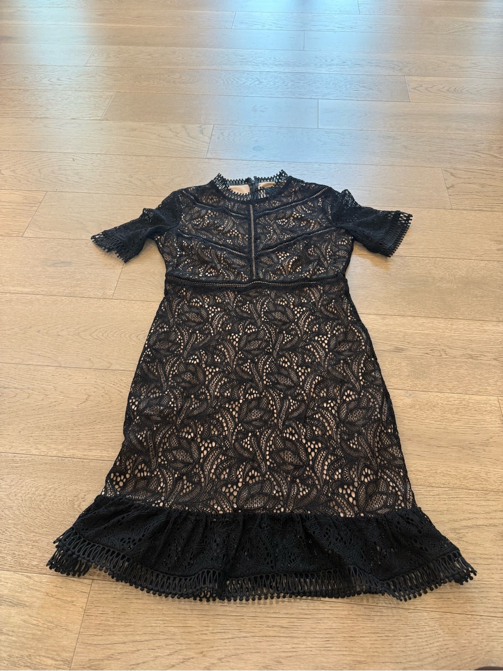 Bardot Lace Short Sleeve Midi Dress